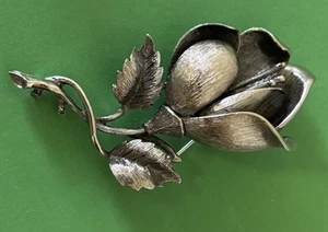 "Antiguo broche prendedor floral tono plata de 3"" de ancho impresionante" - Imagen 1 de 5