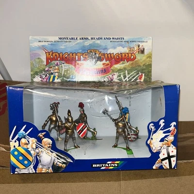 Figuras de Caballeros de la Espada de colección de Gran Bretaña 7801 5x Caballeros de pie Foto 1 de 4