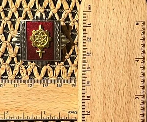 Insignia yugoslava de escuela de entrenamiento de comando técnico militar Yugoslavia - Imagen 1 de 7