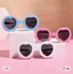 New Round Heart Shape Kids Childrens Girls Colourful Sunglasses Retro Style  - Picture 1 of 7