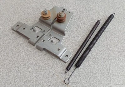 Charnière Guide Patin Ressort Platine Porte Ouverture Mini Four Brandt FC265MW - Photo 1/4