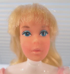1974 Sweet Sixteen Twist & Turn Barbie #7796 with Accessories (no body) - Picture 1 of 10