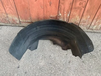 P30832 2010-2017 宝马 535i GT 550i GT 后挡泥板衬里车轮防溅保护 LH 原始设备制造商 — 第 1/4 张图片