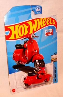 Hot Wheels Vespa 90 SS Super Sprint 1966 red scooter die-cast 2024 6/10 71/250 - Image 1 of 2