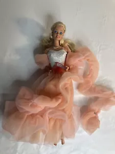 Mattel 7926Peaches 'N Cream Barbie Doll Tag On Arm - Picture 1 of 3