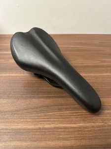 Asiento de bicicleta unisex de repuesto universal bicicleta negra muy bueno - Imagen 1 de 3