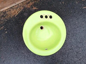 VINTAGE 1974 LIME GREEN KOHLER SINK SELF RIMMING OLD DROP IN BATHROOM VANITY - Picture 1 of 8