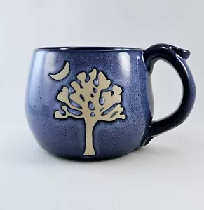 Tazza da caffè blu maculato 16 once con mezzaluna e albero inciso - Foto 1 di 7