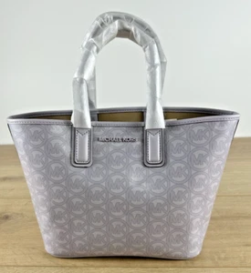 Bolso de Mano Michael Kors Jodie Pequeño en Niebla Lavanda Nuevo con Etiquetas Precio de Venta sugerido por el fabricante $348.00 - Imagen 1 de 13