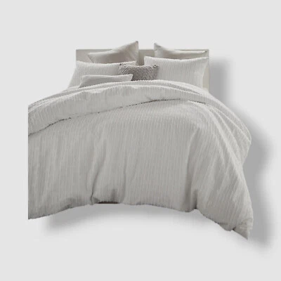 DKNY White Textured Cut Jacquard Refresh Cotton King Duvet Bed Cover - Image 1 of 4