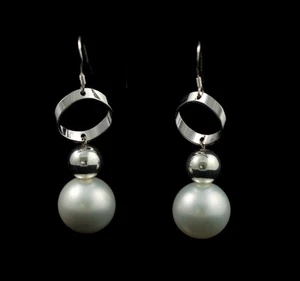 Matte Shell Pearls and 925 Sterling Silver Earrings - Picture 1 of 1