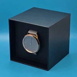Garmin Vivomove Rose Gold Luxe Smart Watch - 18k Gold - With Box - Picture 1 of 9