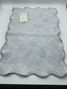 Brand New 2x Colchas Domingos Light Blue Scalloped Matelasse Placemat. - Picture 1 of 3