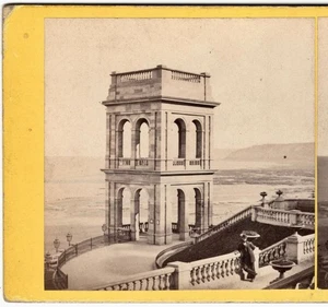 Early ENGLAND SV - Scarborough Spa - Man at Prospect Tower & South Bay - c1860s - Foto 1 di 3