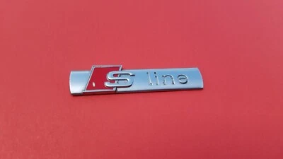 AUDI A4 S4 A5 S5 A6 S6 A8 S8 Q3 Q5 Q7 S-LINE SLINE EMBLEMA LOGOTIPO INSIGNIA USADO OEM C3 Foto 1 de 3