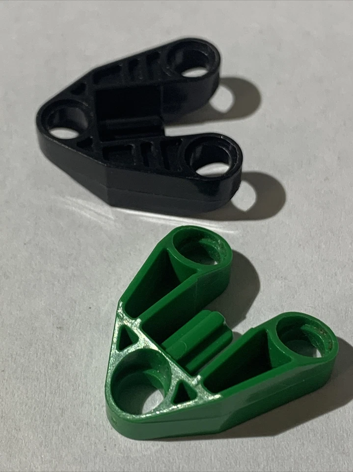 LEGO Parts 32175 (1pc) Technic, Axle & Pin Connector 3x3 w Axle Pick Color - Image 1 of 1