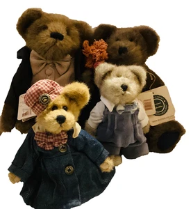 Boyds Bears Lot of 4-Dressed Teddy Bear Family-Jointed Plush-New with Tags - Picture 1 of 4