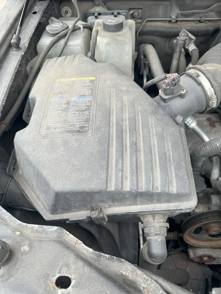 07 HUMMER H3 Air Cleaner - Image 1 of 1