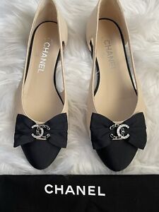 Chanel Beige with Black Ballet Shoes with CC Logo Crystal 37.5