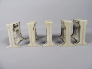 B197 Vintage Lionel USA Lot 5 Tréteaux pour Pont Gris H 6.5 cm Gauge Zéro 1:43 - Imagen 1 de 7