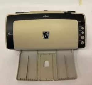 Fujitsu fi-6130 USB 2.0 Color Duplex Dokumentenscanner getestet - Bild 1 von 6
