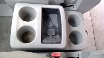 Console Front Floor With Usb Port Fits 15-17 QUEST 447946 Foto 1 de 4