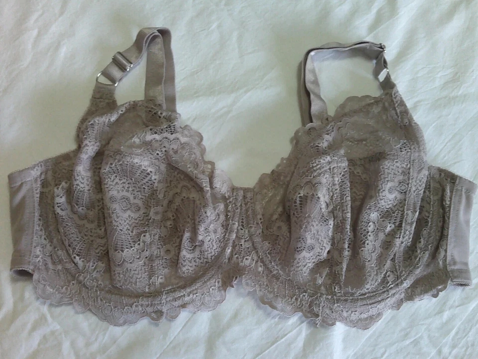 primark очень красивый бюстгальтер на косточках Великобритания 42DD евро 105E Франция 110E США 42D - Изображение 1 из 4