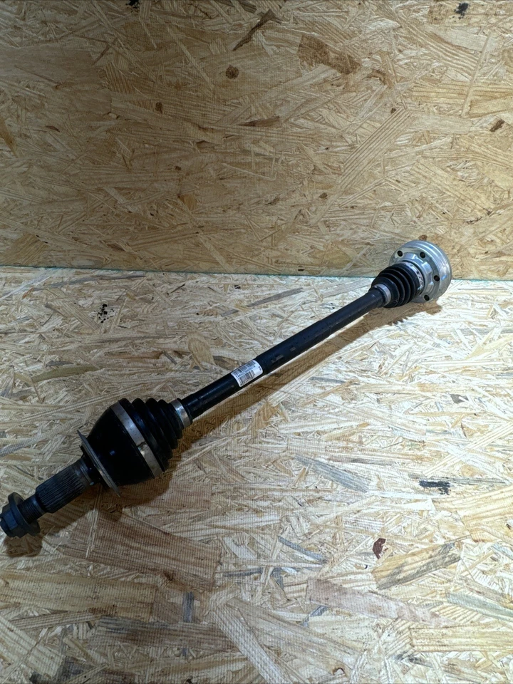 13-19 Cadillac ATS EJE TRASERO IZQUIERDO LADO CONDUCTOR CV OEM P23117787 Foto 1 de 4