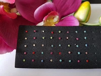 40 x Edelstahl  L 316 Nasen Piercing Stecker 2mm bunt / klar Zirkonia Kristall  - Bild 1 von 2