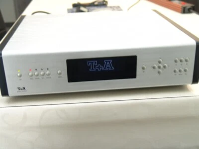 T+A MUSIC PLAYER Netzwerk CD-Player + Fernbedienung - Bild 1 von 4