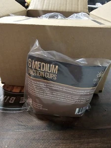 Box mit 72 mittleren Saugnäpfen mit Haken - Bild 1 von 5
