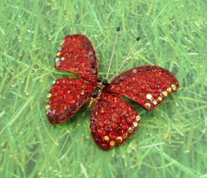 Broche broche cristal mariposa roja hecho con todos los cristales rojos brillantes nuevo - Imagen 1 de 4