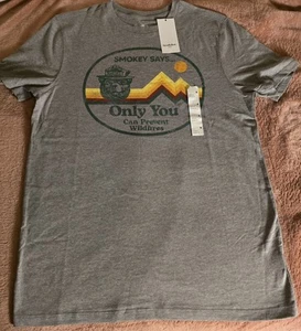 NWT  Smokey the Bear  Adult  Medium T Shirt - Picture 1 of 2