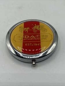Coach Leatherwear Silver Tone Purse Compact Mirror For Makeup/Lipstick - Picture 1 of 5