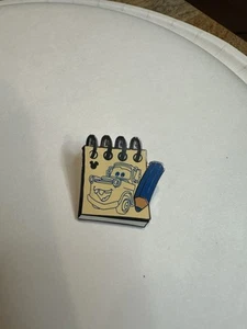 Disney WDW Hidden Mickey Character Sketch Pads Lightning McQueen Pin - Picture 1 of 2