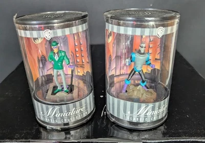 Miniaturas coleccionables de Warner Bros Batman Villans Riddler & Mr. Freeze Foto 1 de 4