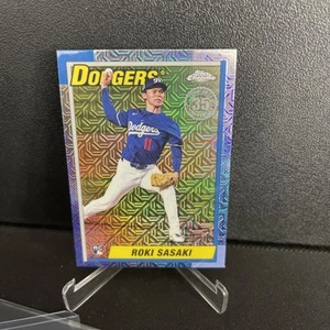 2025 Topps Series 2 #T90C-135 Roki Sasaki Rookie Silver Pack Chrome Mojo - Bild 1 von 2