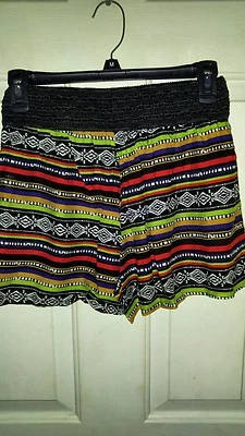 PANTALONES CORTOS HARÉN ESTAMPADO JUNIOR EYE CANDY TALLA MEDIANA CON CINTURA DE CROCHET Foto 1 de 2