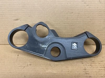 2007-2008 Suzuki GSXR1000, árvore tripla superior, ponte de tubo de garfo dianteiro #1221 - Imagem 1 de 4