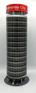 N Scale Fully Assembled 13-Story Round Apartment Building - Picture 1 of 4