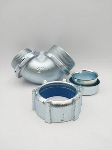 Thomas & Betts 5257 2" Liquid-Tight Non-Insulated 90° Metal Conduit Connector - Picture 1 of 5