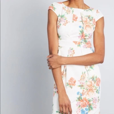 Vestido Vaina ModCloth Para Mujer Elegante Reflejos Floral Talla Mediana Nuevo con Etiquetas Foto 1 de 4