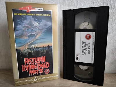 [VHS] RETURN OF THE LIVING DEAD PART II (1988) | English uncut | Label: 4front  - Bild 1 von 3