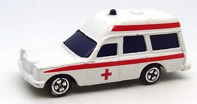 CORGI JUNIORS MERCEDES 2200 AMBULANCE - NR. MINT - Image 1 of 3