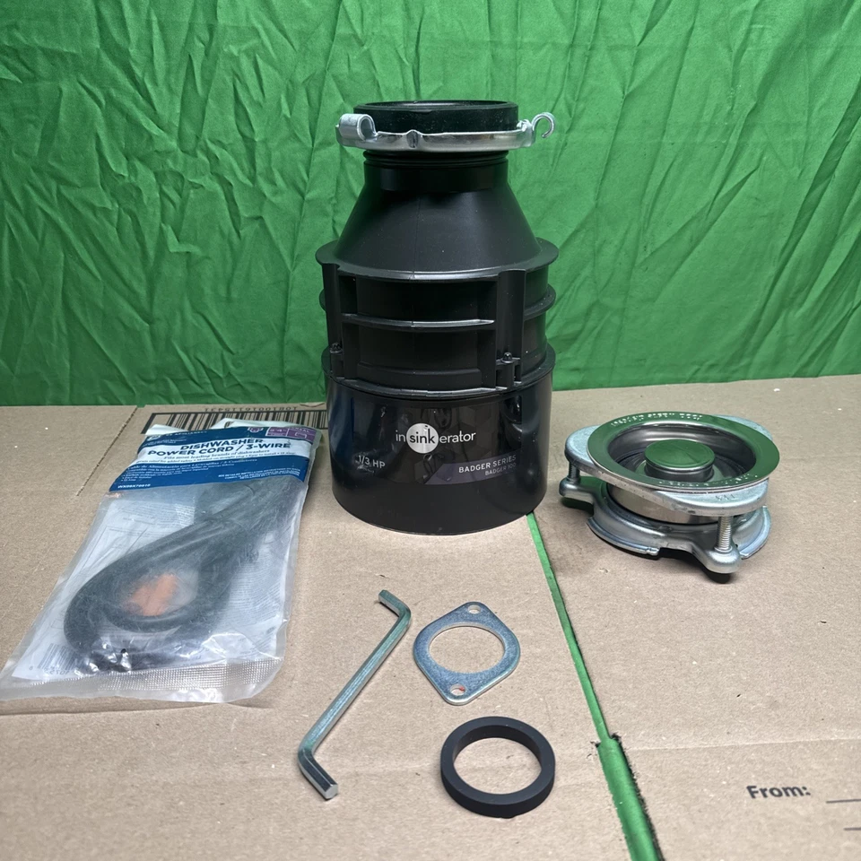 Insinkerator 1/3-HP Eliminador de Basura Tejón Serie 100 Tejón Cable Incluido LEER Foto 1 de 4