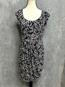 Motherhood Maternity Dress Womens Small Black White Geo Print Faux Wrap Pleated - Picture 1 of 20