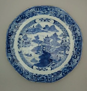 Antique Chinese Blue and White Porcelain Plate 18th Century Hand Painted 23cm - Imagen 1 de 17