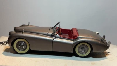 1949 JAGUAR XK 120 DANBURY MINT 1:24 SCALE DIE-CAST CAR ~ with Box- No Papers - Image 1 of 4