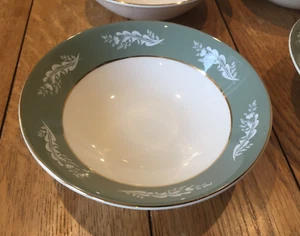 6 1/2" Cereal Bowl Lord Nelson Pottery Sage Green White Leaf Pudding Soup - Picture 1 of 12