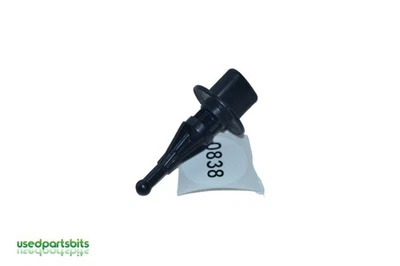 Sensor de temperatura de admisión de aire fabricante original Chevrolet Tracker Suzuki Vitara 99-04 Foto 1 de 2